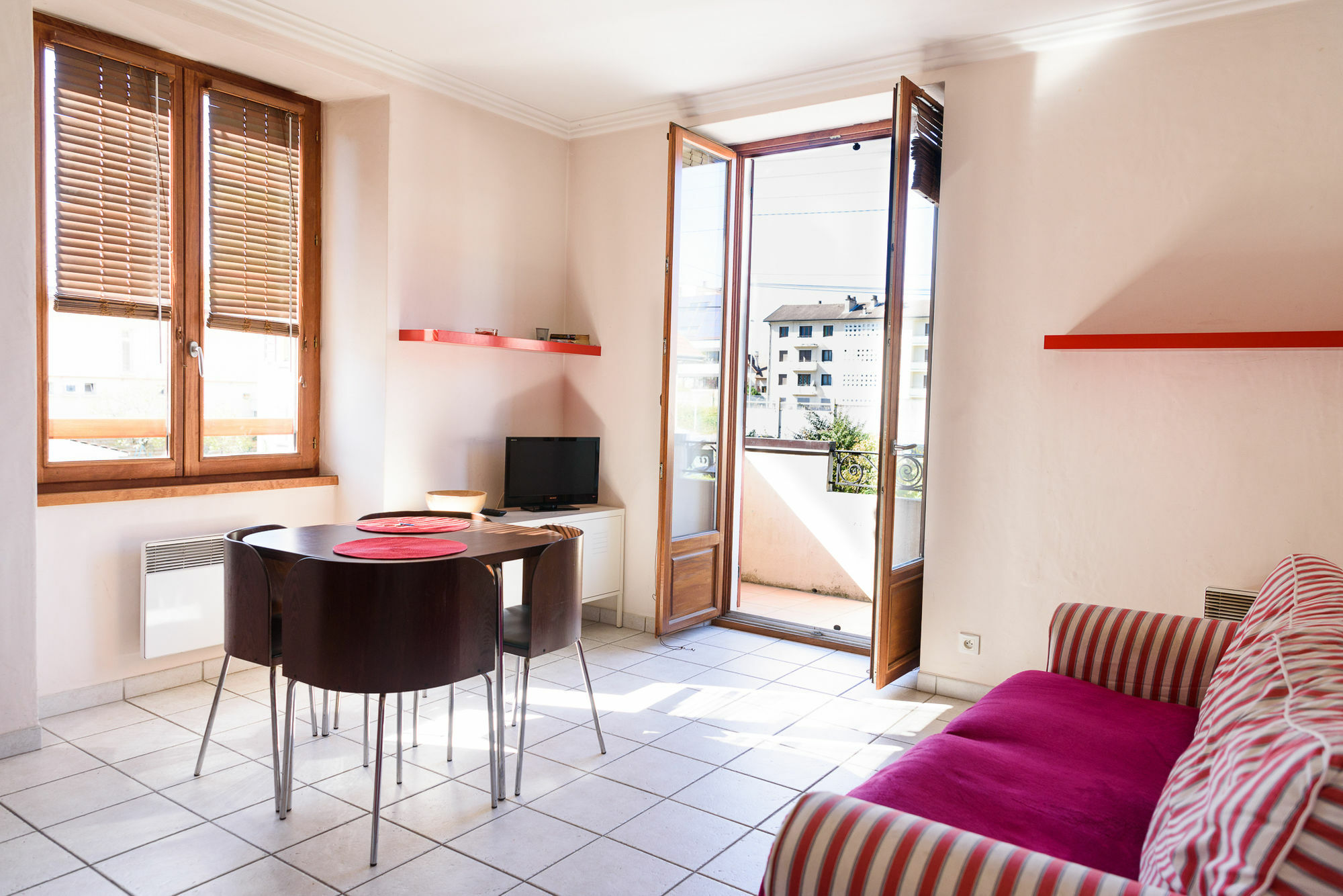 Les Z'Hirondelles Hotel Annecy Eksteriør billede